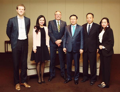 Phó Thủ tướng Vương Đình Huệ Tiếp đối tác của Tập đoàn T&T Group tại Bồ Đào Nha