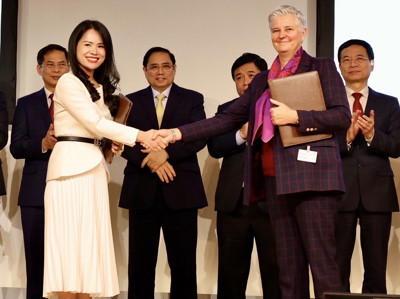 T&T GROUP VÀ TOTAL HỢP TÁC ĐẦU TƯ 3 TỶ USD PHÁT TRIỂN NĂNG LƯỢNG TÁI TẠO TẠI VIỆT NAM