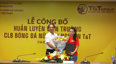 QUẢ BÓNG VÀNG VĂN THỊ THANH DẪN DẮT CLB BÓNG ĐÁ NỮ THÁI NGUYÊN T&T