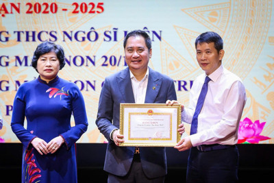 T&T GROUP IS HONORED TO RECEIVE A CERTIFICATE OF MERIT FROM THE PEOPLE'S COMMITTEE OF HANOI CITY